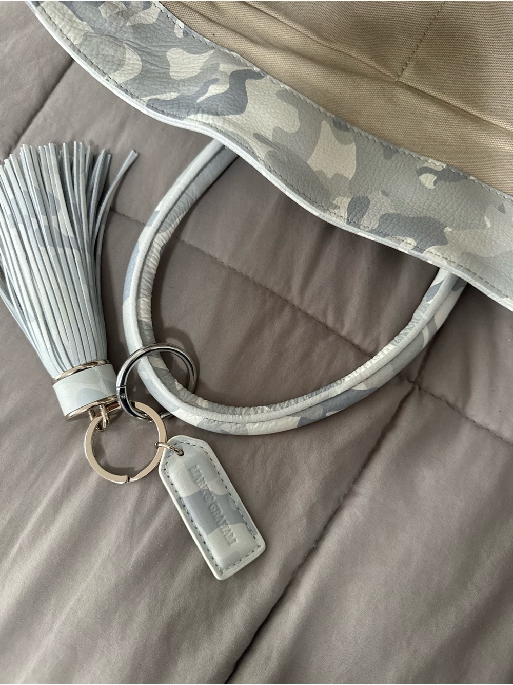 New Mark & Graham Camo Elisabetta tote & tassel keychain bag charm - Picture 9 of 11